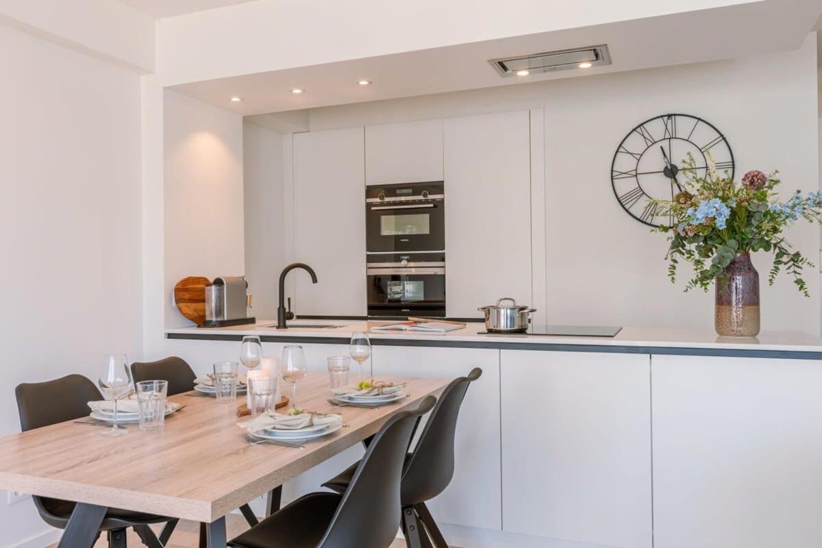 Huswell - Lovely Apartment With Lateral Sea View And Parking Ostende Exterior foto